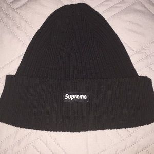 Supreme Ribbed Beanie (Black)